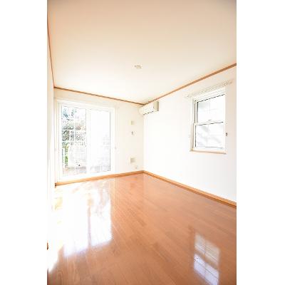 ヴィオラＢ 101【管理NO：1-013236802-01010】 ★家具家電は申し込み後に搬入します★の物件写真2