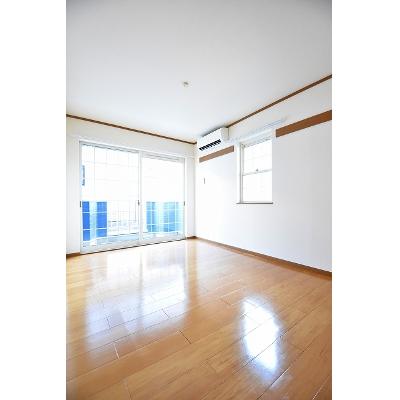 ソレアードプラーサⅤ 102【管理NO：1-010929202-01020】 ★家具家電は申し込み後に搬入します 2026年07月下旬入居可能の物件写真2