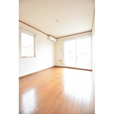 エクセラン・パレス 105【管理NO：1-010757801-01040】 ★家具家電は申し込み後に搬入します★の物件写真2