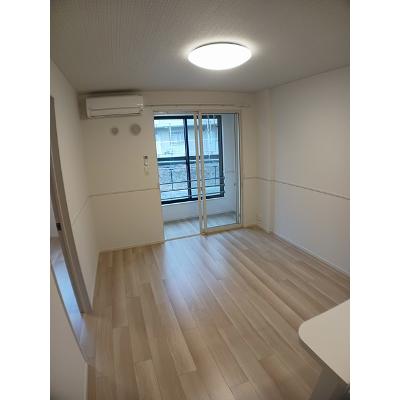 クレイン 105【管理NO：1-027621801-01040】の物件写真2