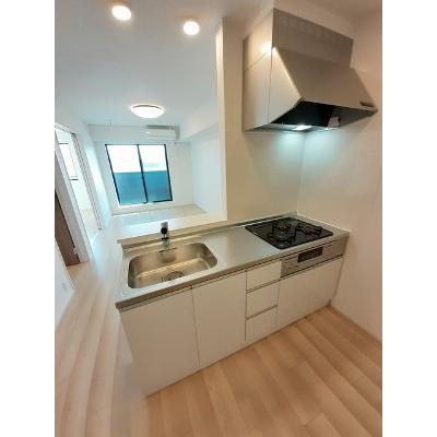 グーラテース弐番館 205【管理NO：1-027211802-02040】 ★家具家電は申し込み後に搬入しますの物件写真3