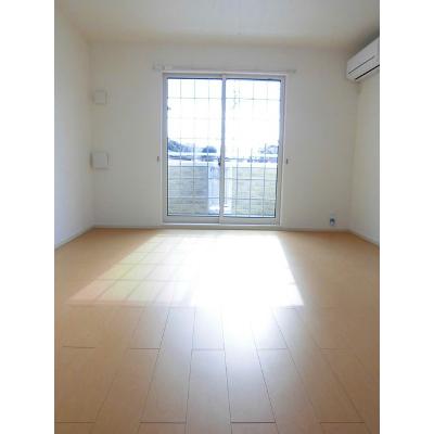 アテスウェイ 101【管理NO：1-017116101-01010】 ★家具家電は申し込み後に搬入しますの物件写真2