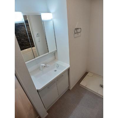 デ・リス・フレグランス　Ⅲ 103【管理NO：1-027979003-01030】 ★家具家電は申し込み後に搬入しますの物件写真6