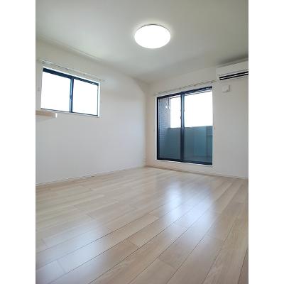 デ・リス・フレグランス　Ⅰ 201【管理NO：1-027979001-02010】 ★家具家電は申し込み後に搬入しますの物件写真2