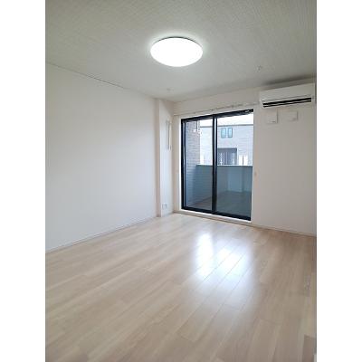 デ・リス・フレグランス　Ⅰ 103【管理NO：1-027979001-01030】 ★家具家電は申し込み後に搬入しますの物件写真2