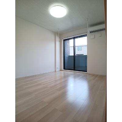 デ・リス・フレグランス　Ⅰ 102【管理NO：1-027979001-01020】 ★家具家電は申し込み後に搬入しますの物件写真2