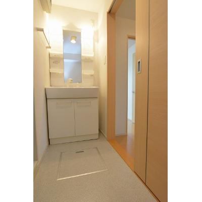 グリーンアベニュー　Ｅ 203【管理NO：1-018405603-02030】 ★家具家電は申し込み後に搬入しますの物件写真6