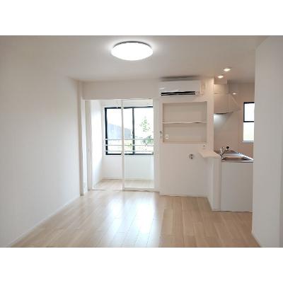 カンファタブル＿ＫⅡ 203【管理NO：1-028474202-02030】 ★家具家電は申し込み後に搬入しますの物件写真2