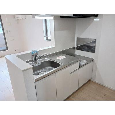 サニー和泉 202【管理NO：1-023126201-02020】 ★家具家電は申し込み後に搬入しますの物件写真3