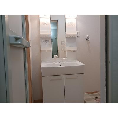 城 102【管理NO：1-016980601-01020】 ★家具家電は申し込み後に搬入しますの物件写真6
