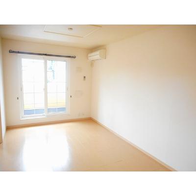 メープル　コート 205【管理NO：1-015829501-02040】 ★家具家電は申し込み後に搬入します 2026年07月下旬入居可能の物件写真2