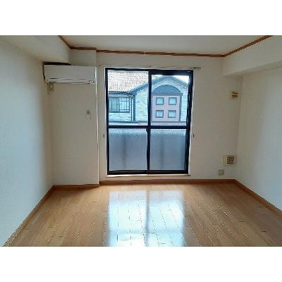 ドルチェⅠ 203【管理NO：1-012829901-02030】 ★家具家電は申し込み後に搬入します★ ★2026年08月下旬入居可能★の物件写真2