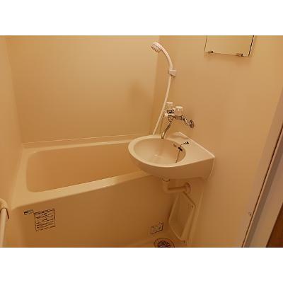 Ｒａｎｄ　Ｍａｒｋ　Ａ 201【管理NO：1-007729501-02010】 ★家具家電は申し込み後に搬入します★の物件写真4