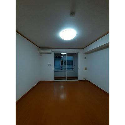 ウィステリア南 102【管理NO：1-014385001-01020】 ★家具家電は申し込み後に搬入しますの物件写真2