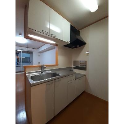 ウィステリア南 102【管理NO：1-014385001-01020】 ★家具家電は申し込み後に搬入しますの物件写真3