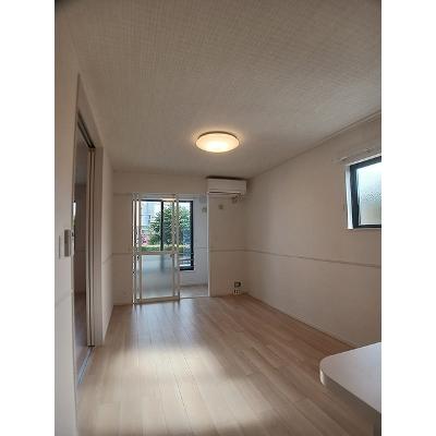 クレストⅡ 103【管理NO：1-028306902-01030】 ★家具家電は申し込み後に搬入しますの物件写真2
