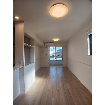 クレストⅠ 201【管理NO：1-028306901-02010】 ★家具家電は申し込み後に搬入しますの物件写真2