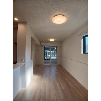 クレストⅠ 101【管理NO：1-028306901-01010】 ★家具家電は申し込み後に搬入しますの物件写真2