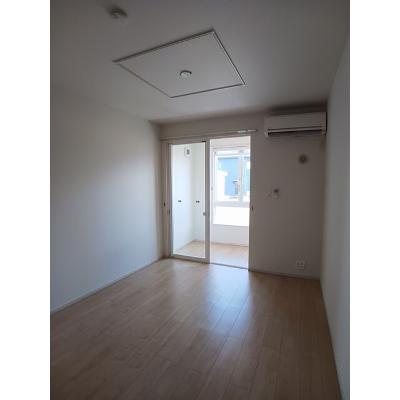 イズミ・ハイツ 105【管理NO：1-021370401-01050】 ★家具家電は申し込み後に搬入しますの物件写真2