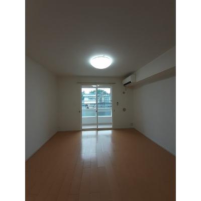 ロージィ・コート 204【管理NO：1-016981701-02040】 ★家具家電は申し込み後に搬入します 2026年07月下旬入居可能の物件写真2