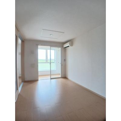 ラッフィナート 204【管理NO：1-016633301-02040】 ★家具家電は申し込み後に搬入します★の物件写真2