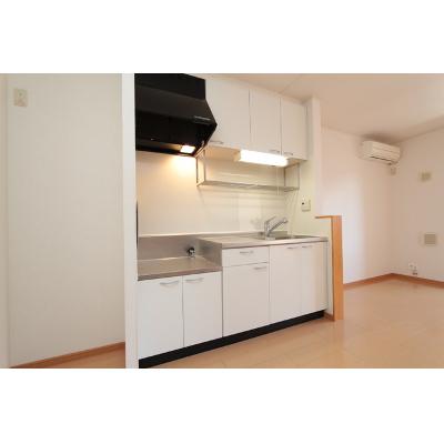 ヴィラ　コーギⅡ 203【管理NO：1-014959102-02030】 ★家具家電は申し込み後に搬入しますの物件写真3