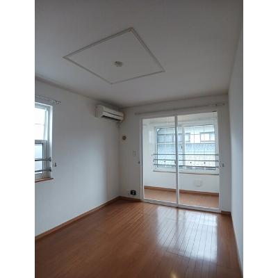 アダージォ 201【管理NO：1-014310701-02010】 ★家具家電は申し込み後に搬入しますの物件写真2