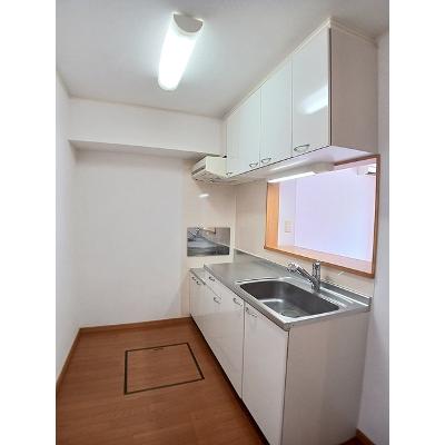 プロムナード散歩道Ｂ棟 102【管理NO：1-014165202-01020】 ★家具家電は申し込み後に搬入します★の物件写真3