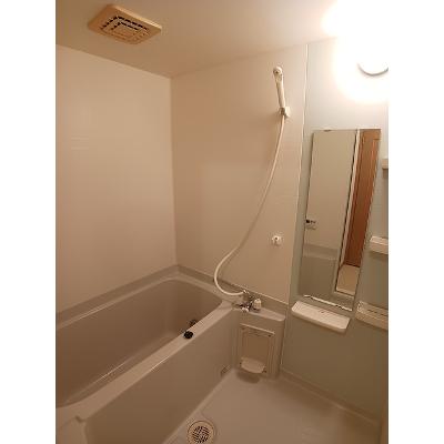 プロムナード散歩道Ｂ棟 102【管理NO：1-014165202-01020】 ★家具家電は申し込み後に搬入します★の物件写真4