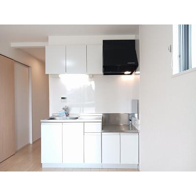 フローレル 201【管理NO：1-021357001-02010】 ★家具家電は申し込み後に搬入します 2026年08月上旬入居可能の物件写真3