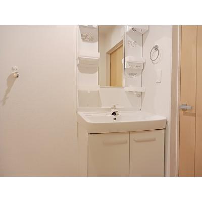 フローレル 201【管理NO：1-021357001-02010】 ★家具家電は申し込み後に搬入します 2026年08月上旬入居可能の物件写真6