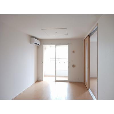 カーサ・ドマーニ・石田 205【管理NO：1-018309401-02050】 ★家具家電は申し込み後に搬入します★ ★2026年08月下旬入居可能★の物件写真2