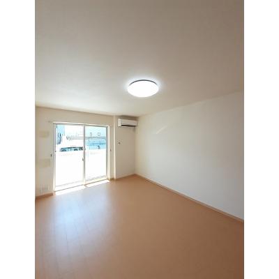 リュミエール 102【管理NO：1-017282101-01020】 ★家具家電は申し込み後に搬入します 2026年08月中旬入居可能の物件写真2