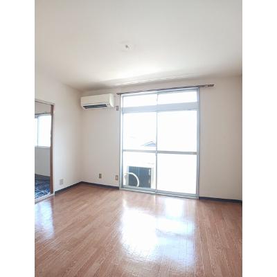 エルディム円座 202【管理NO：1-001500601-02020】 ★家具家電は申し込み後に搬入しますの物件写真2