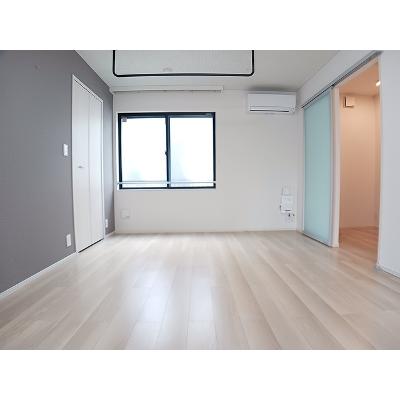 ストーキア 102【管理NO：1-028569501-01020】 ★家具家電は申し込み後に搬入します★ ★2026年10月上旬入居可能★の物件写真2