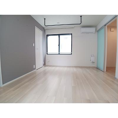 ストーキア 101【管理NO：1-028569501-01010】 ★家具家電は申し込み後に搬入します★ ★2026年10月上旬入居可能★の物件写真2