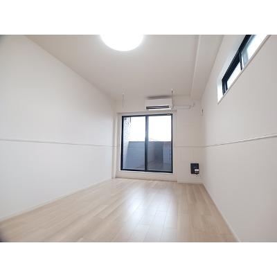 ウィステリア 206【管理NO：1-028558401-02060】 ★家具家電は申し込み後に搬入します★の物件写真2