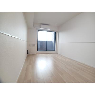 ウィステリア 204【管理NO：1-028558401-02040】 ★家具家電は申し込み後に搬入します★の物件写真2