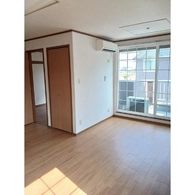 カーサ・メーラ　Ｂ棟 201【管理NO：1-010029302-02010】 ★家具家電は申し込み後に搬入します★ ★2026年08月中旬入居可能★の物件写真2