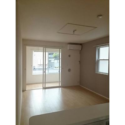 ネルフ 103【管理NO：1-021145701-01030】 ★家具家電は申し込み後に搬入します 2026年09月下旬入居可能の物件写真2