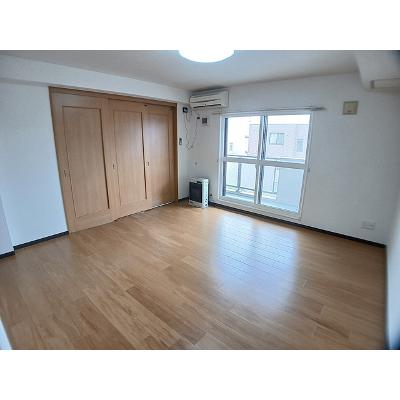 サニーイーストＢ 302【管理NO：1-014012701-03020】 ★家具家電は申し込み後に搬入します★ ★2026年08月下旬入居可能★の物件写真2
