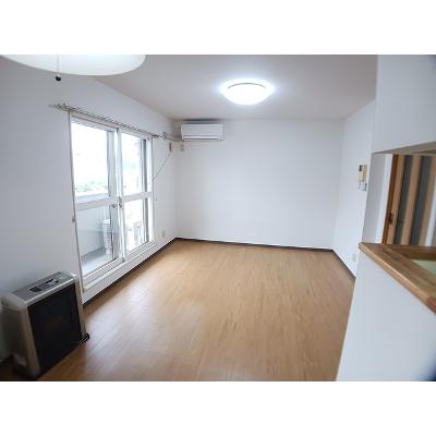 セレーノ大雪通り 103【管理NO：1-012998301-01030】 ★家具家電は申し込み後に搬入します★の物件写真2