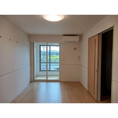 メイプル　Ⅰ 105【管理NO：1-024743701-01050】 ★家具家電は申し込み後に搬入します★の物件写真2