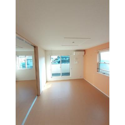 ソレイユＢ 203【管理NO：1-018865502-02030】 ★家具家電は申し込み後に搬入します★ ★2026年11月中旬入居可能★の物件写真2