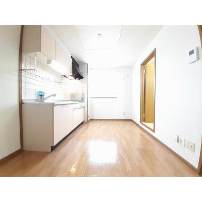 エーデル 202【管理NO：1-011580101-02020】 ★家具家電は申し込み後に搬入します★ ★2026年08月下旬入居可能★の物件写真2