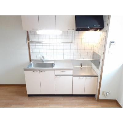 エーデル 202【管理NO：1-011580101-02020】 ★家具家電は申し込み後に搬入します★ ★2026年08月下旬入居可能★の物件写真3