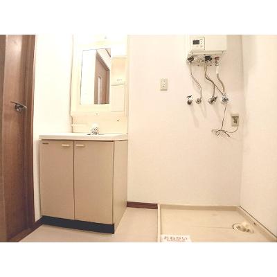 エクレール城東 101【管理NO：1-007509201-01010】 ★家具家電は申し込み後に搬入します★ ★2026年09月上旬入居可能★の物件写真6