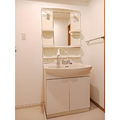 apartment 岩手県滝沢市大釜土井尻１１９番地２ 

↓地図はこちらから