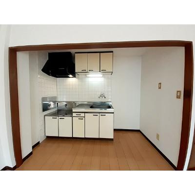 ヒルズ青木 201【管理NO：1-001783901-02010】 ★家具家電は申し込み後に搬入します★ ★2026年08月下旬入居可能★の物件写真3