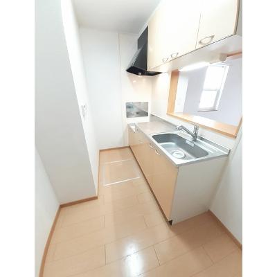 フレスクーラⅡ 102【管理NO：1-015069202-01020】 ★家具家電は申し込み後に搬入します★の物件写真3